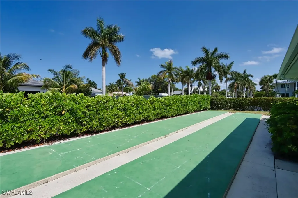 4200 Belair Lane Naples FL 34103