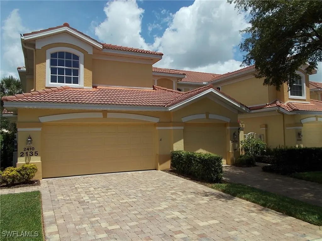 2110 Arielle Drive Naples FL 34109