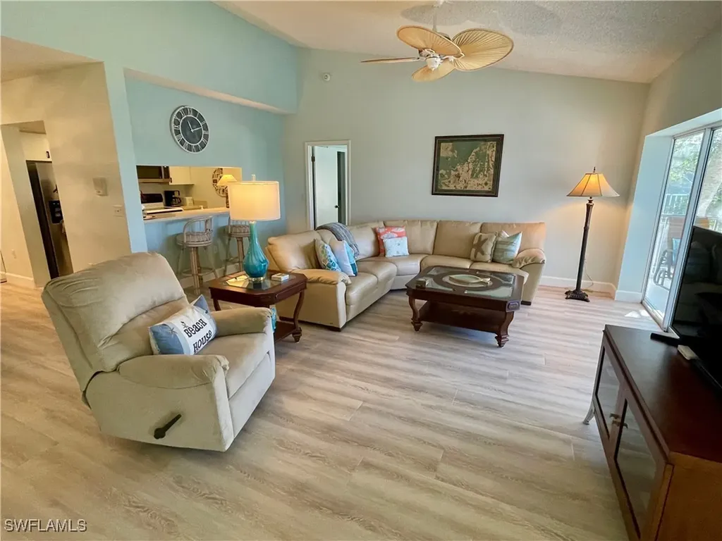 784 Willowbrook Drive Naples FL 34108