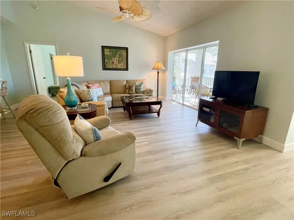 784 Willowbrook Drive Naples FL 34108