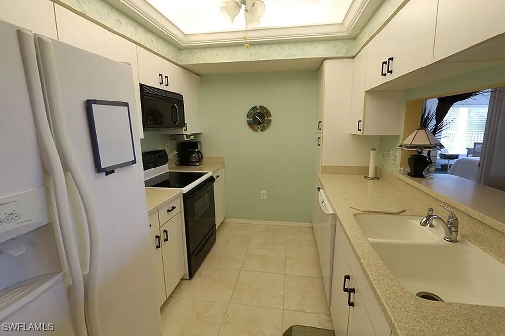 784 Willowbrook Drive Naples FL 34108