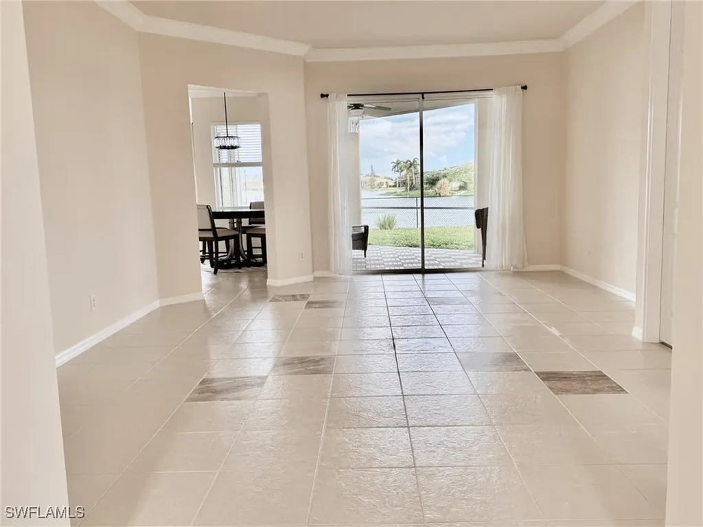 1098 Port Orange Way Naples FL 34120