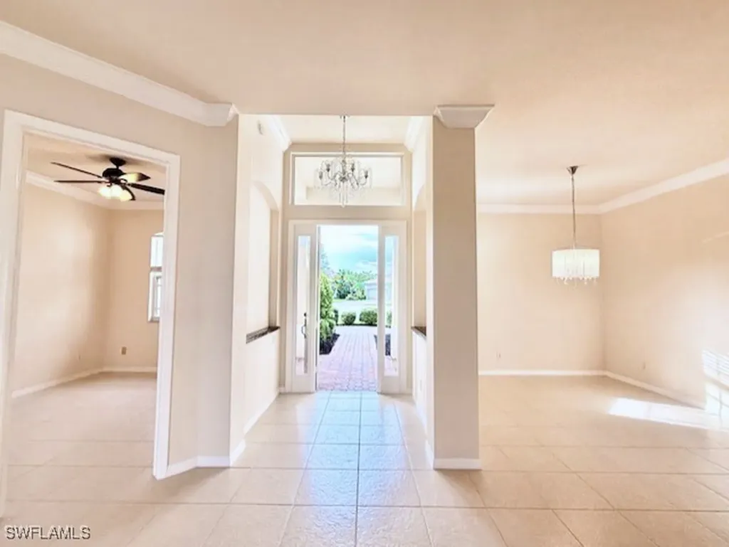 1098 Port Orange Way Naples FL 34120