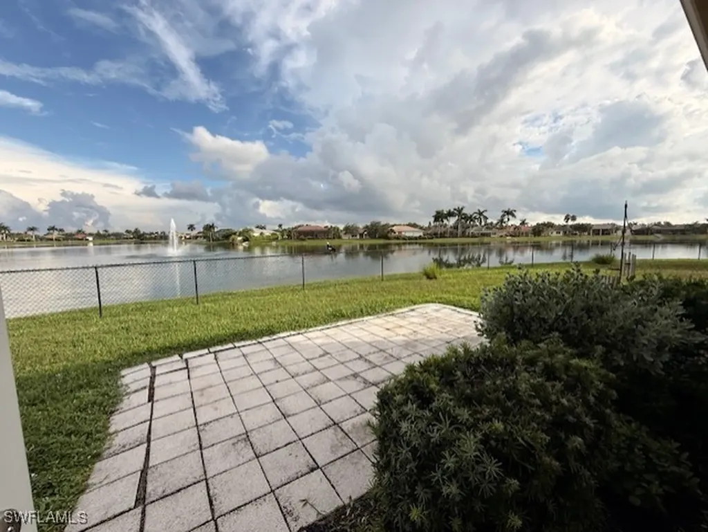 1098 Port Orange Way Naples FL 34120