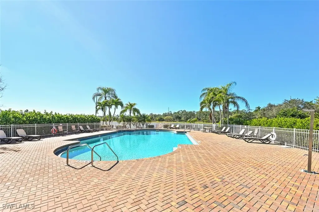 1098 Port Orange Way Naples FL 34120