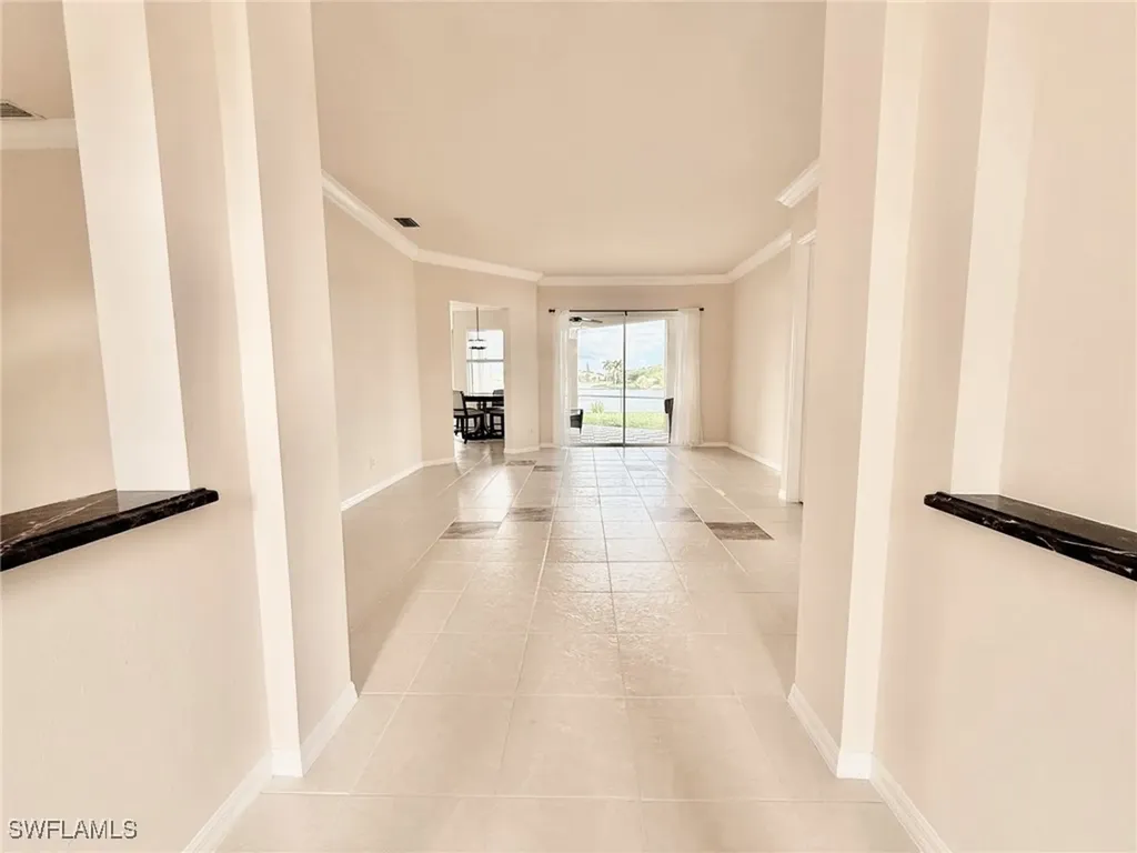 1098 Port Orange Way Naples FL 34120