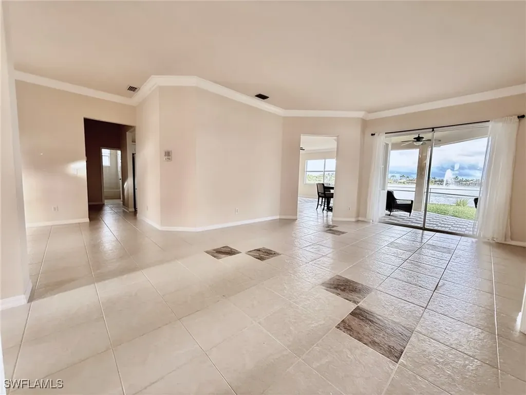 1098 Port Orange Way Naples FL 34120