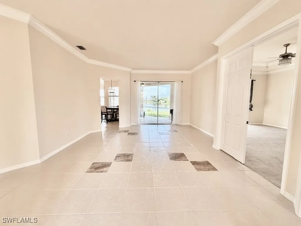1098 Port Orange Way Naples FL 34120