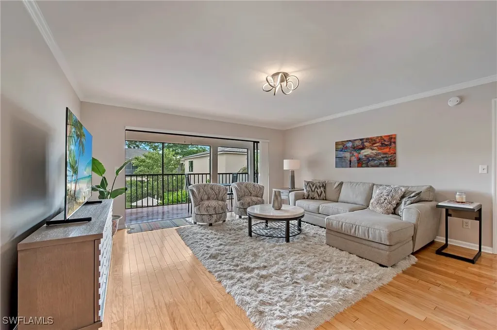722 10th Avenue S Naples FL 34102