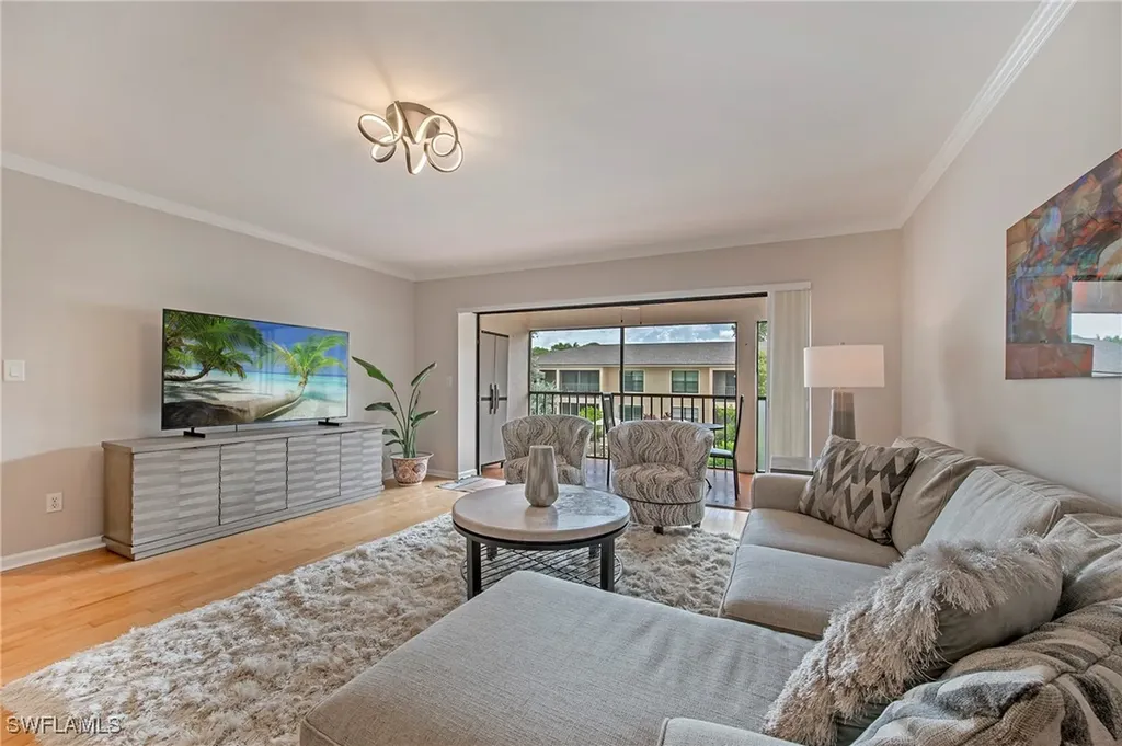 722 10th Avenue S Naples FL 34102