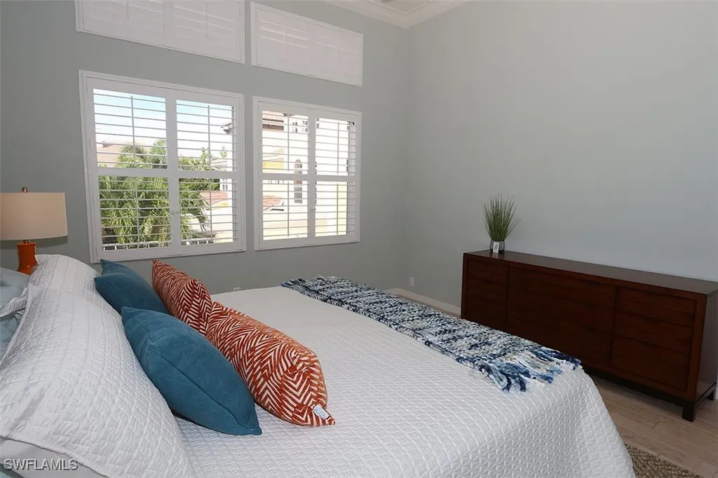 1080 5th Street S Naples FL 34102