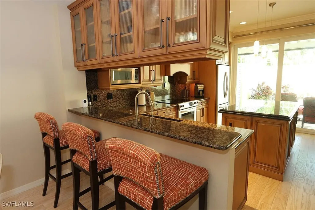 1080 5th Street S Naples FL 34102