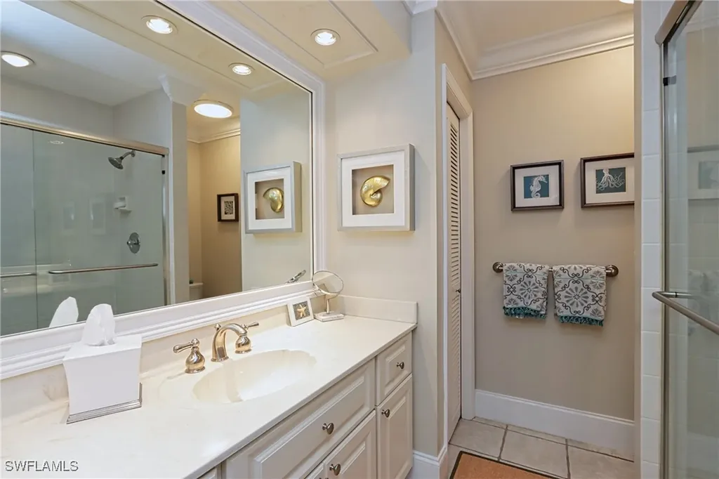 6810 Sand Pointe Circle Naples FL 34108