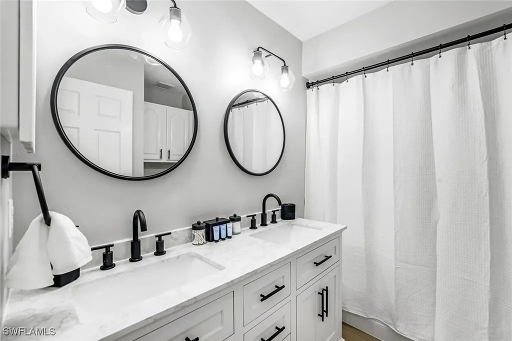 45 Wickliffe Drive Naples FL 34110