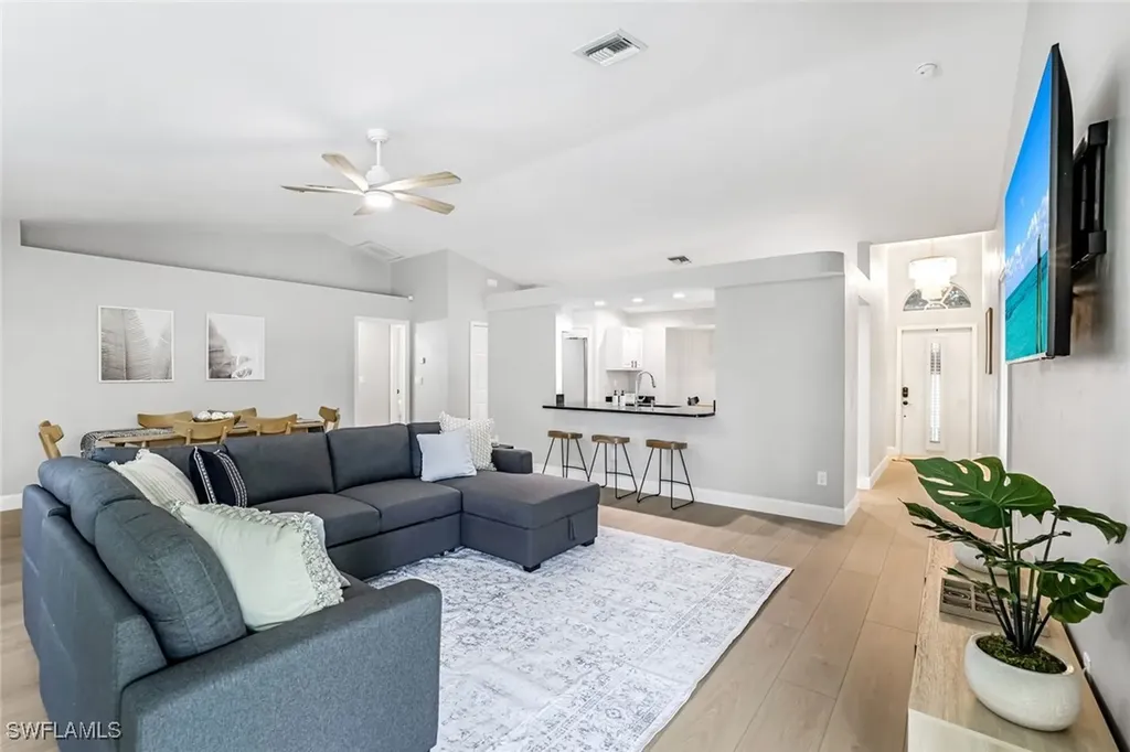 45 Wickliffe Drive Naples FL 34110