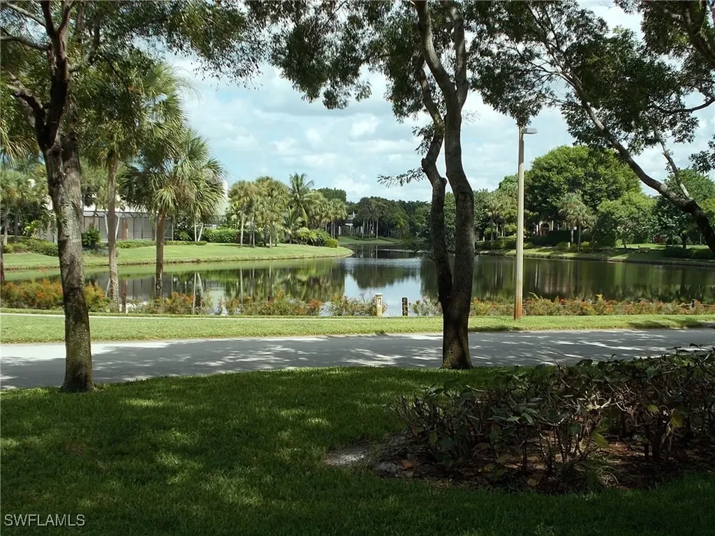 847 Tanbark Drive Naples FL 34108