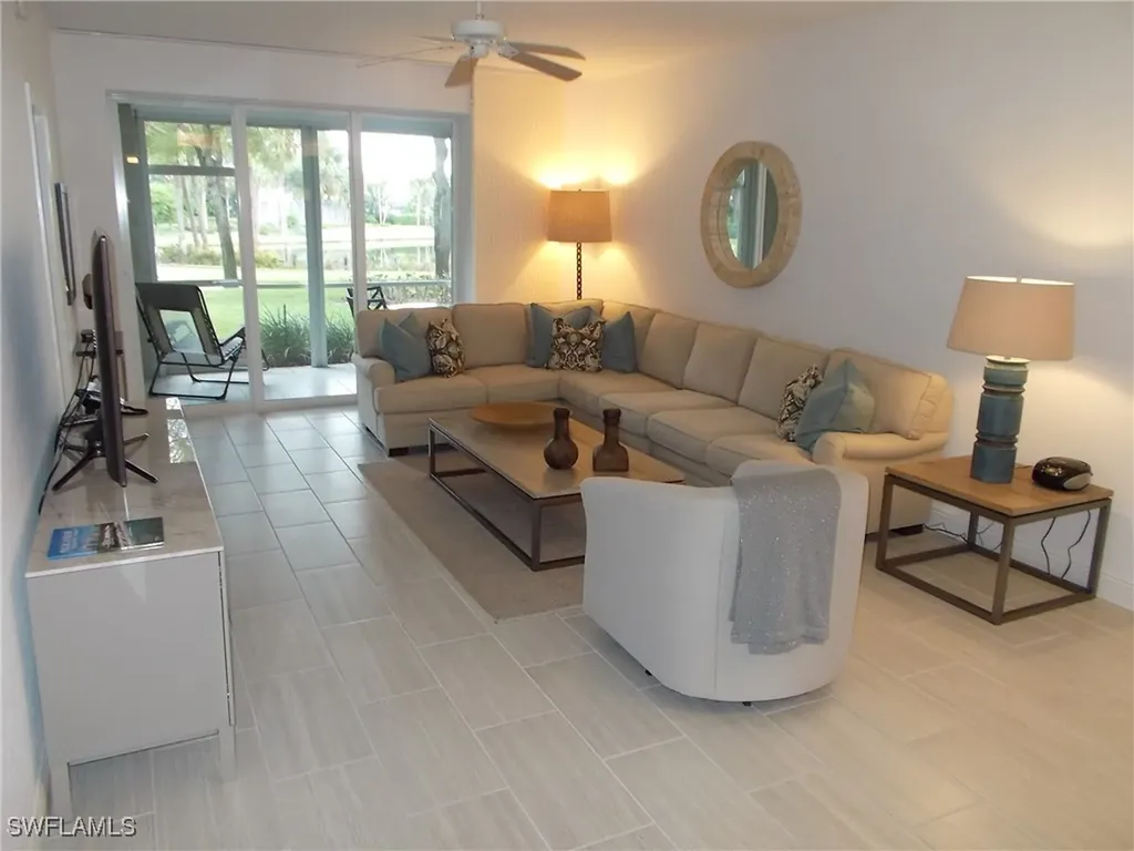 847 Tanbark Drive Naples FL 34108