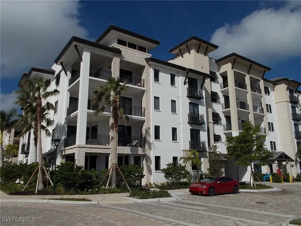 1035 3rd Avenue S Naples FL 34102