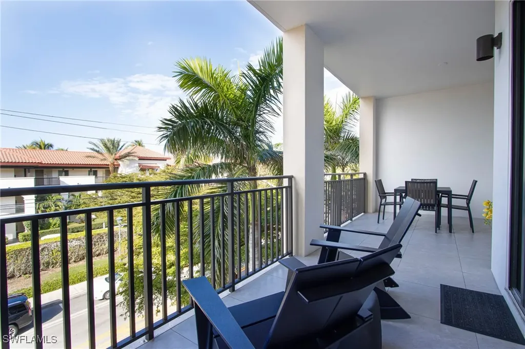 1035 3rd Avenue S Naples FL 34102