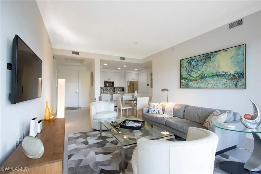 1035 3rd Avenue S Naples FL 34102