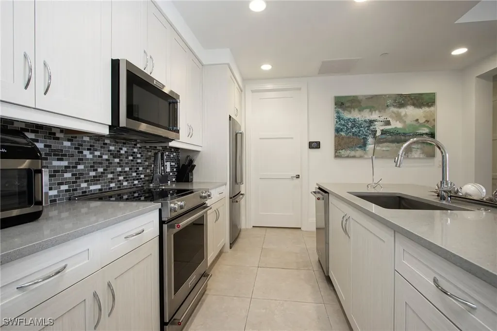 1035 3rd Avenue S Naples FL 34102