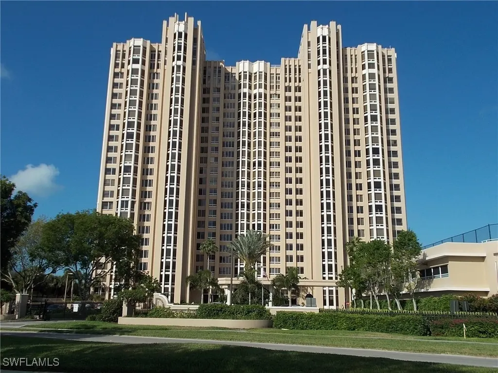 6849 Grenadier Boulevard Naples FL 34108