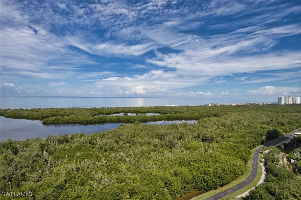 6849 Grenadier Boulevard Naples FL 34108
