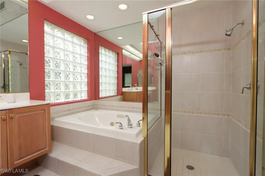 5901 Ashford Lane Naples FL 34110
