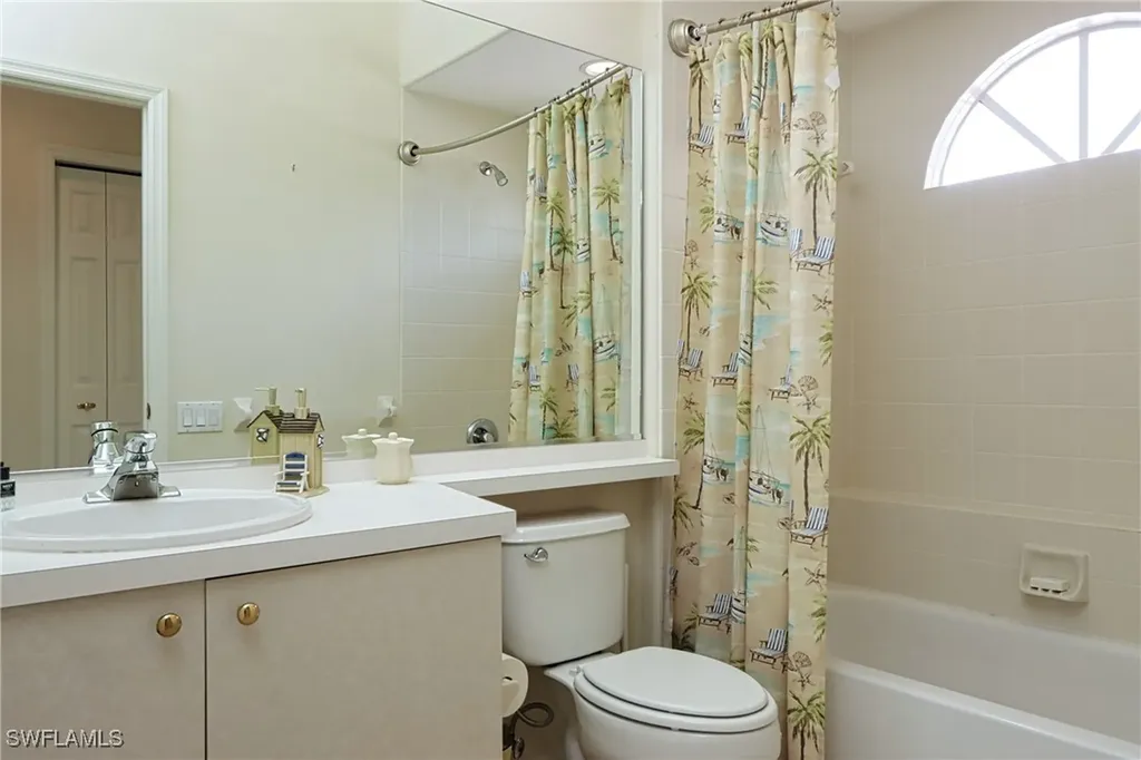 5901 Ashford Lane Naples FL 34110