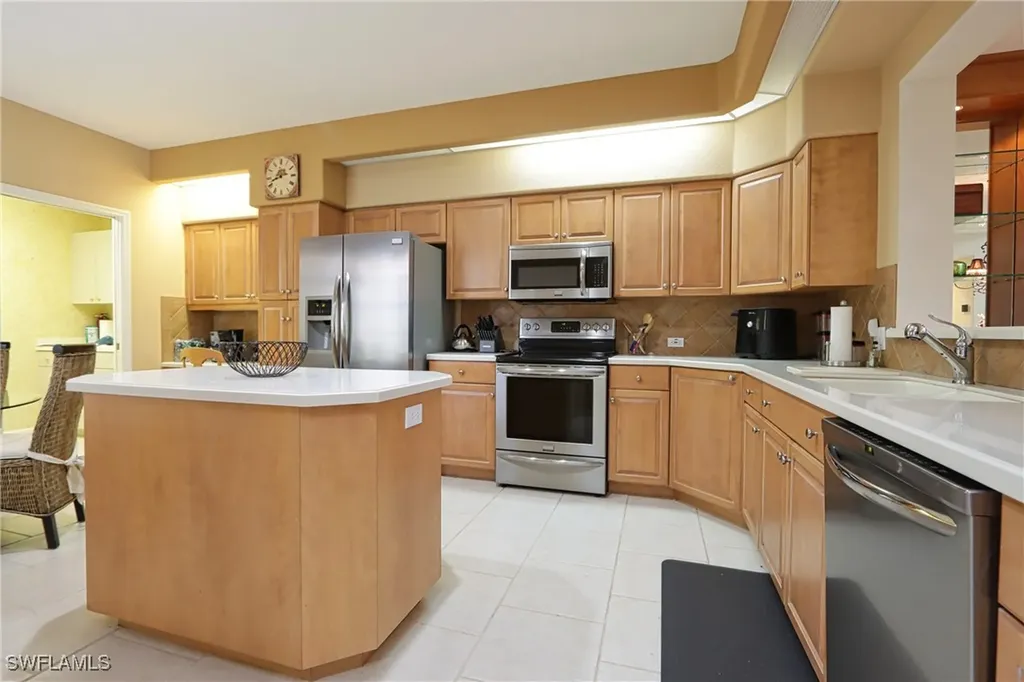 5901 Ashford Lane Naples FL 34110