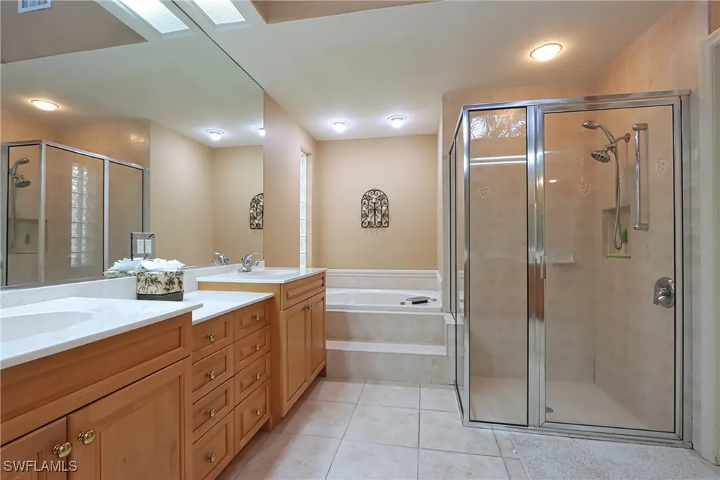 5815 Persimmon Way Naples FL 34110-2321