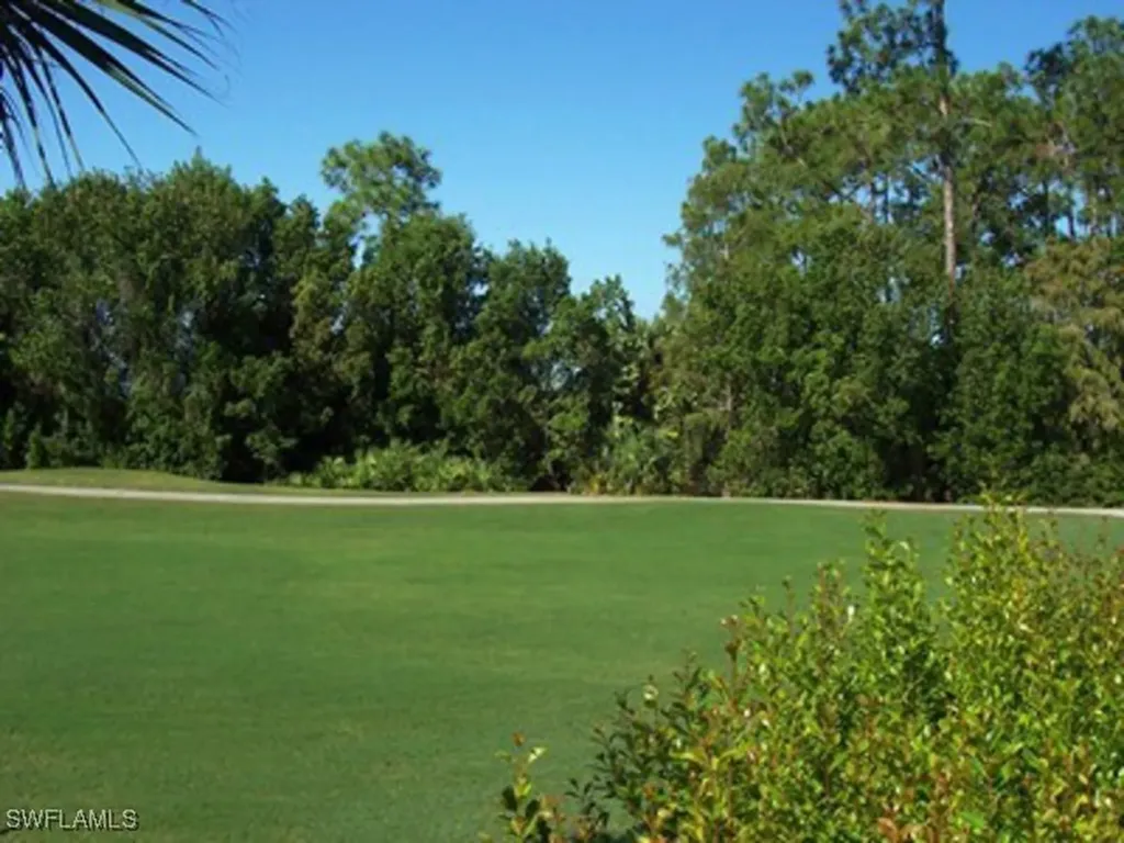 5815 Persimmon Way Naples FL 34110-2321