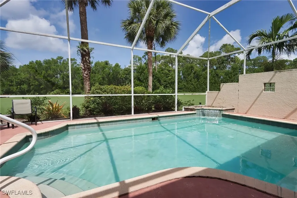 5815 Persimmon Way Naples FL 34110-2321