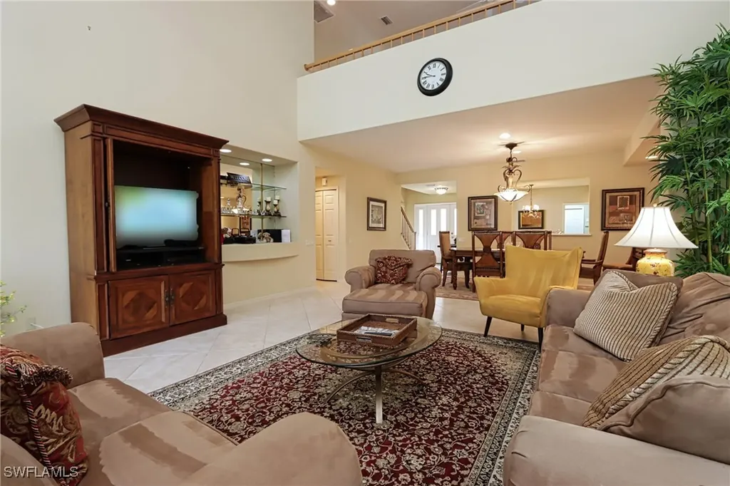 5815 Persimmon Way Naples FL 34110-2321