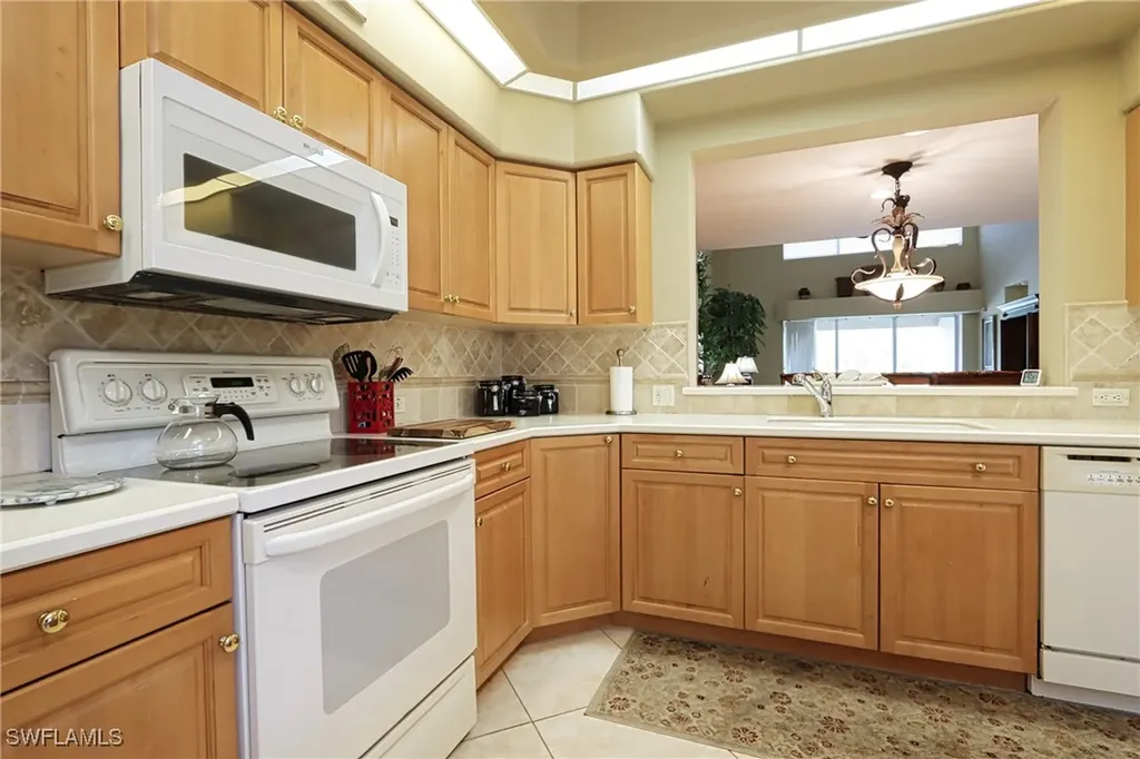 5815 Persimmon Way Naples FL 34110-2321