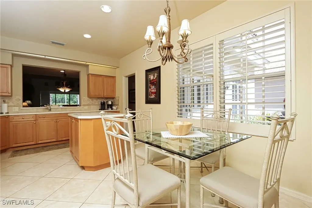 5815 Persimmon Way Naples FL 34110-2321