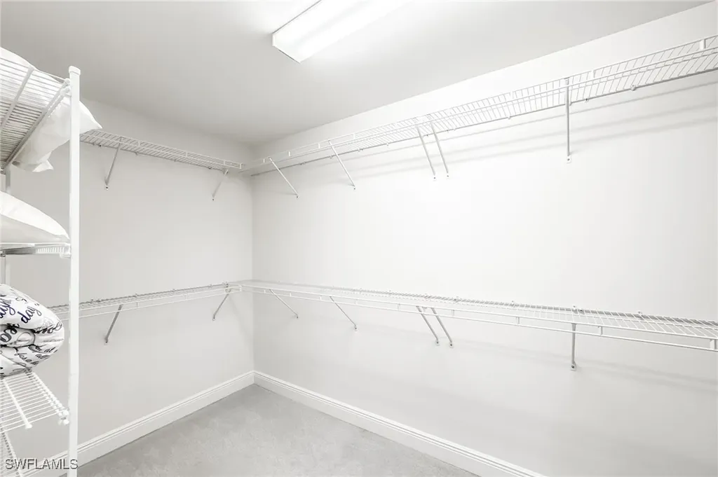 6940 Avalon Circle Naples FL 34112