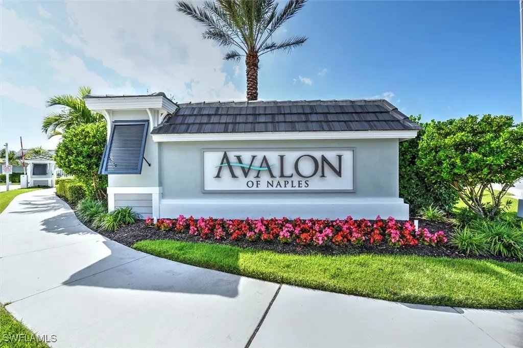 6940 Avalon Circle Naples FL 34112