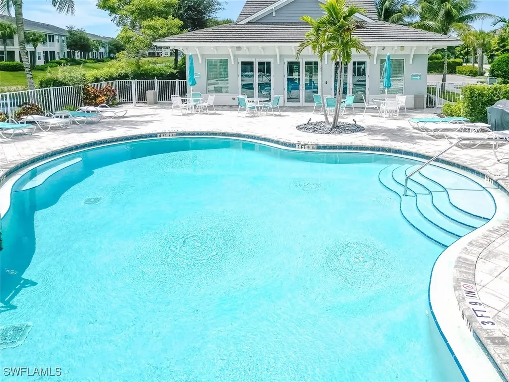 6940 Avalon Circle Naples FL 34112