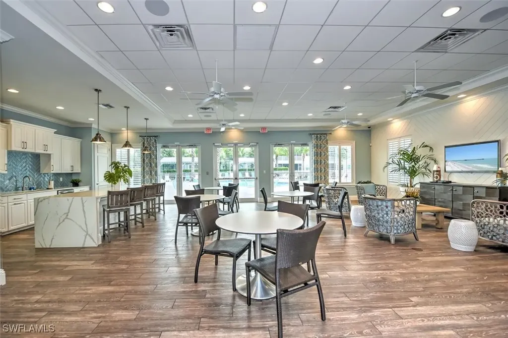 6940 Avalon Circle Naples FL 34112