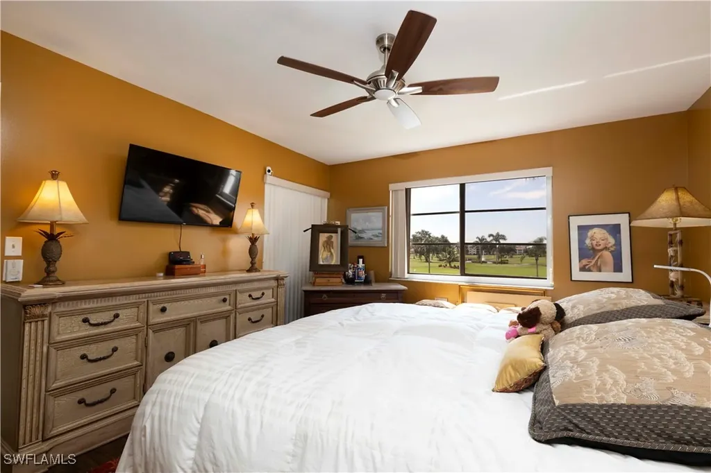 37 High Point Circle E Naples FL 34103