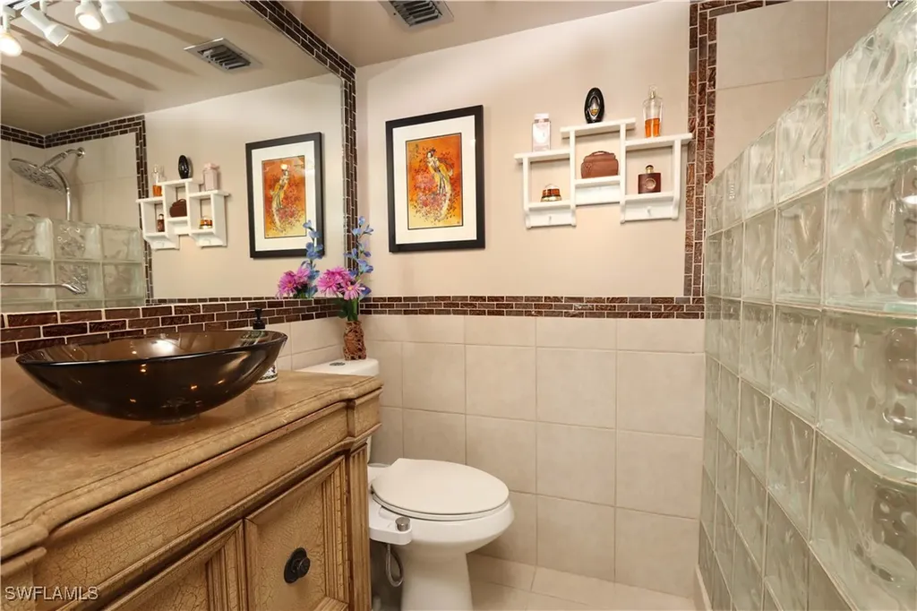 37 High Point Circle E Naples FL 34103