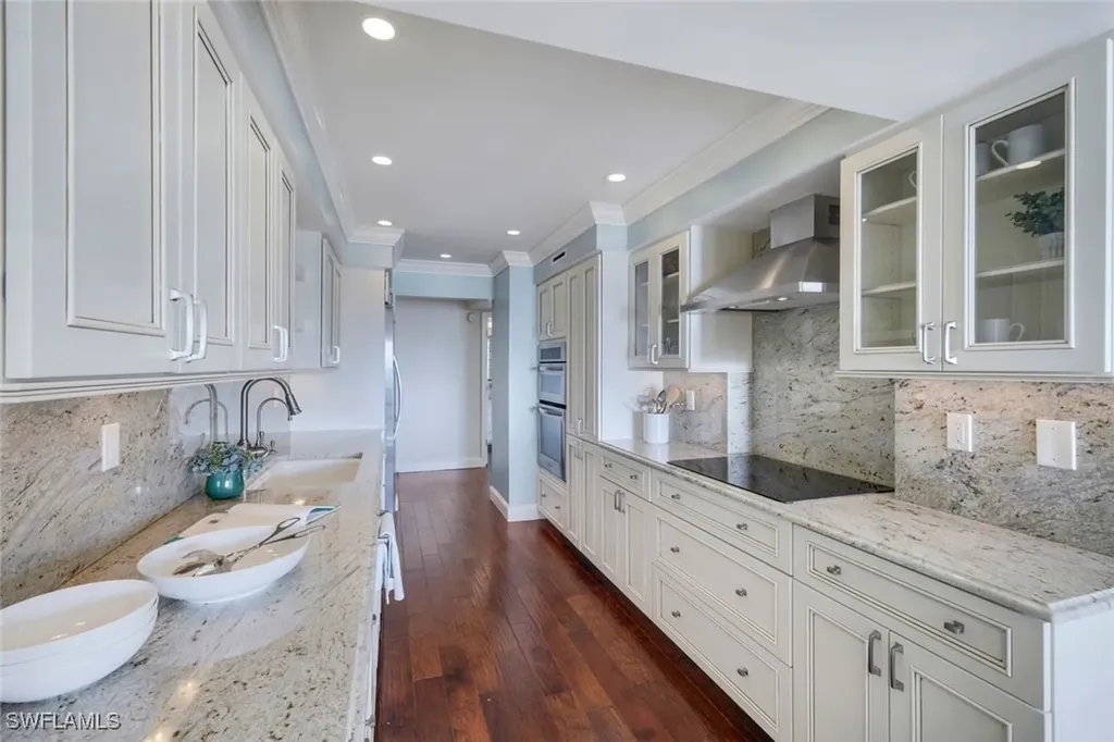 3401 Gulf Shore Boulevard N Naples FL 34103