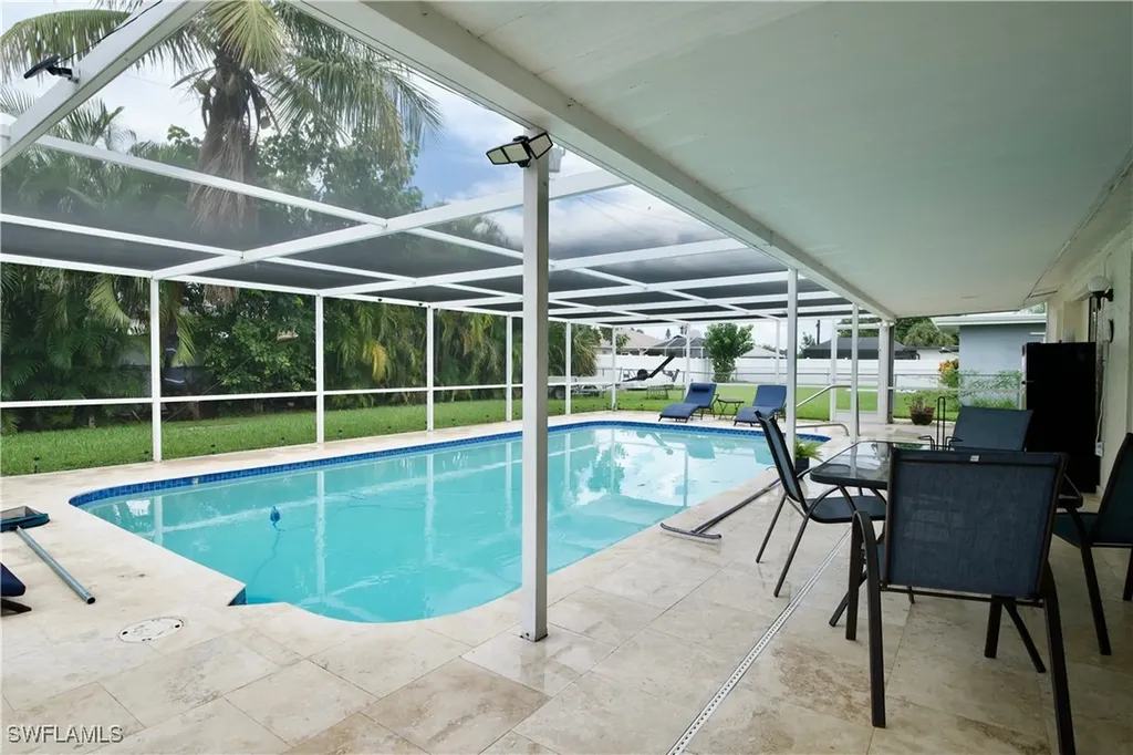 329 SE 47th Terrace Cape Coral FL 33904