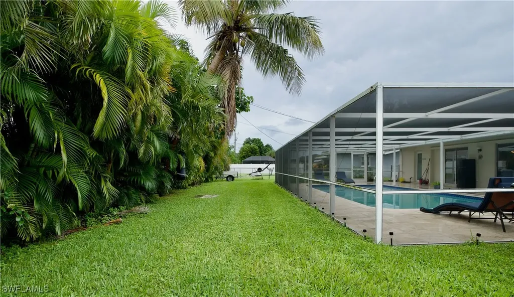 329 SE 47th Terrace Cape Coral FL 33904