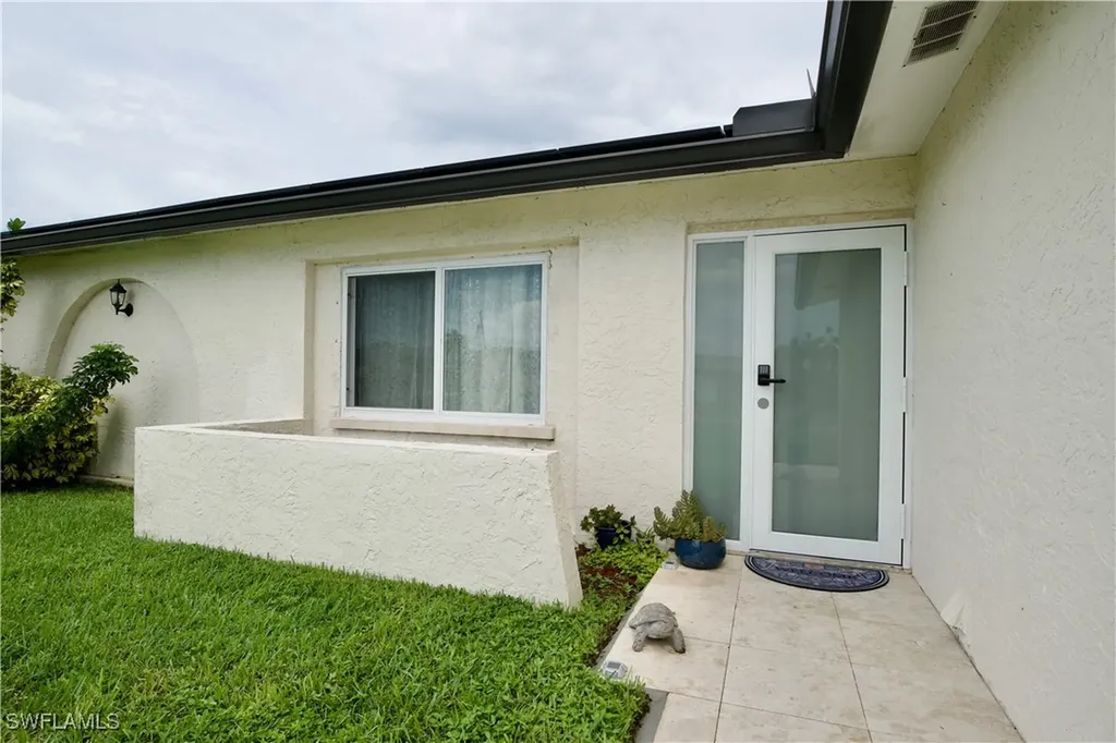329 SE 47th Terrace Cape Coral FL 33904