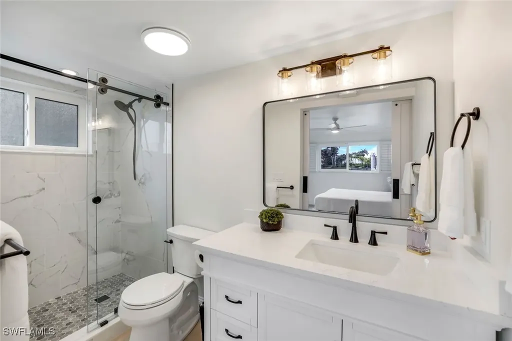 4150 Crayton Road Naples FL 34103