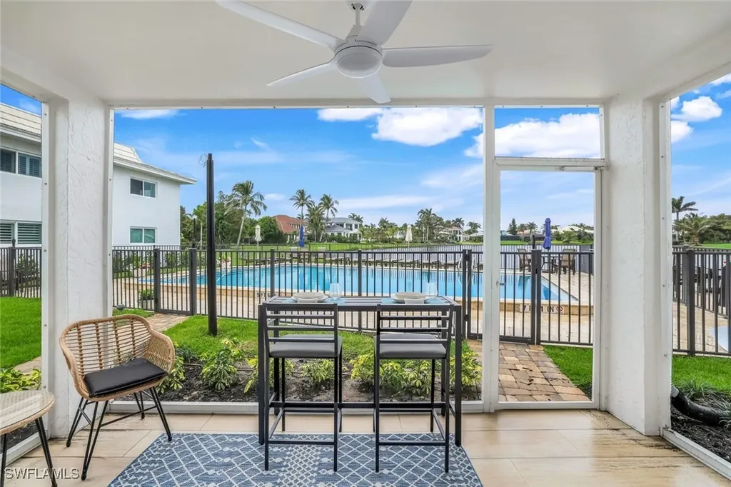 4150 Crayton Road Naples FL 34103