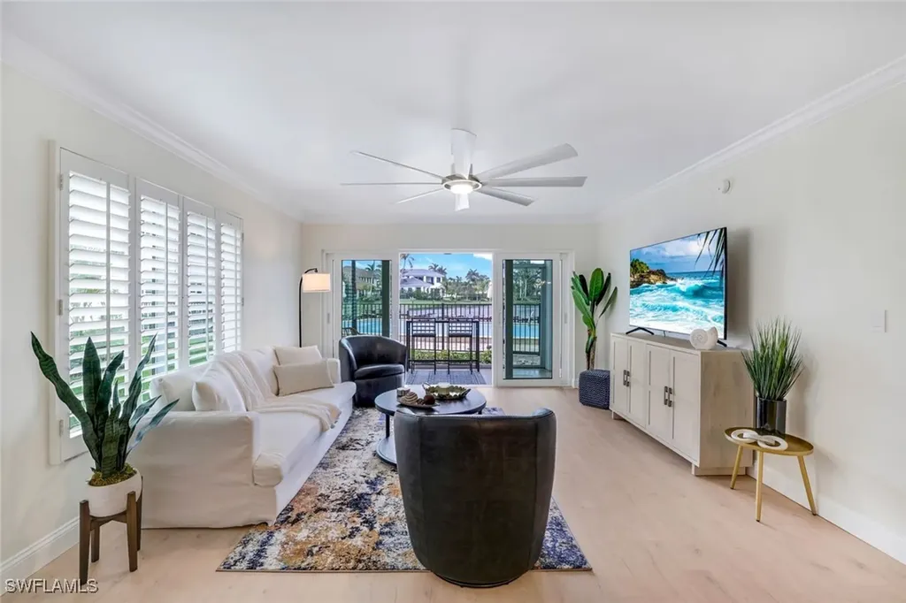 4150 Crayton Road Naples FL 34103