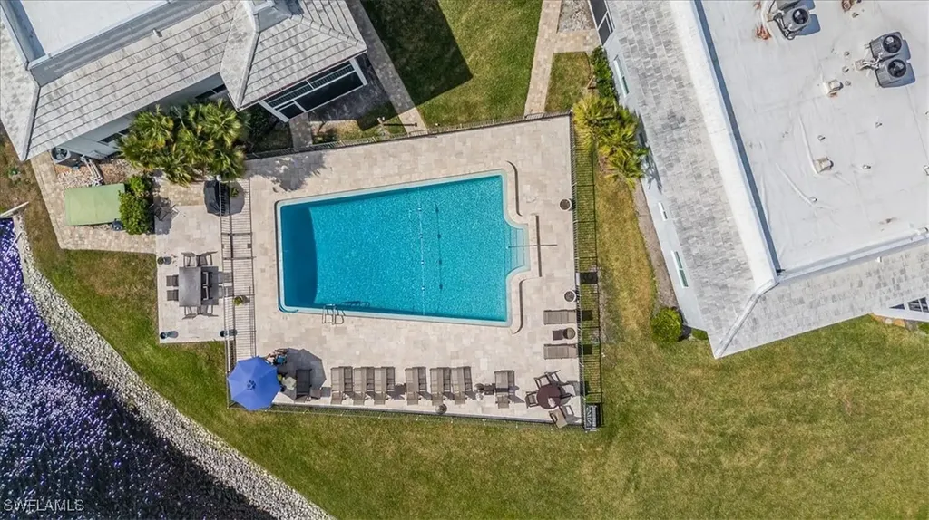 4150 Crayton Road Naples FL 34103